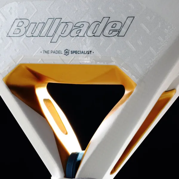 Ракетка для падела BULLPADEL Pearl 26, 493804, для профессионалов, карбон, бело-серый за 35&nbsp;929.50 ₽ в Архангельске